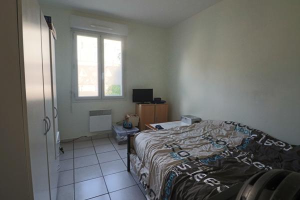 PAVILLON de plain pied de 2014, 90m², 3 chambres, sur un terrainde 623 m²