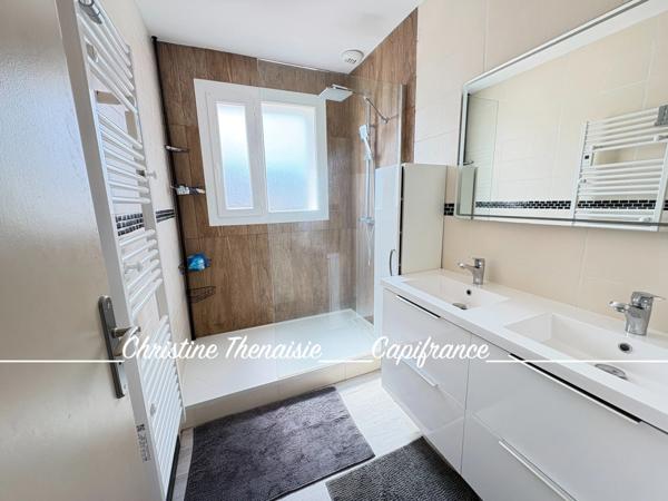 Maison à vendre 5 chambres - 2 salles d'eau - 2 wc - Garage - Terrain - Quartier Dix Ecus/Valentin Saint Hilaire de Riez, à la limite de Saint Jean de Monts