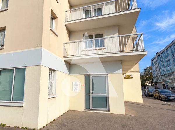 Local commercial 85 m2