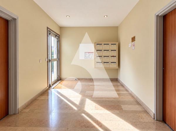 Local commercial 85 m2