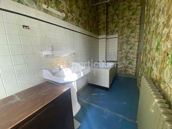 Vente
                Maison90 m² - 4 Pièces -
                    ARPAJON (91290)
