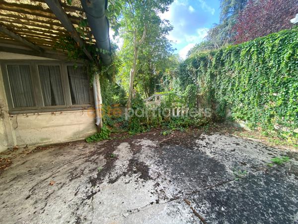 Vente
                Maison90 m² - 4 Pièces -
                    ARPAJON (91290)