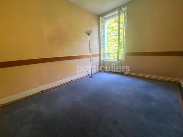 Vente
                Maison90 m² - 4 Pièces -
                    ARPAJON (91290)