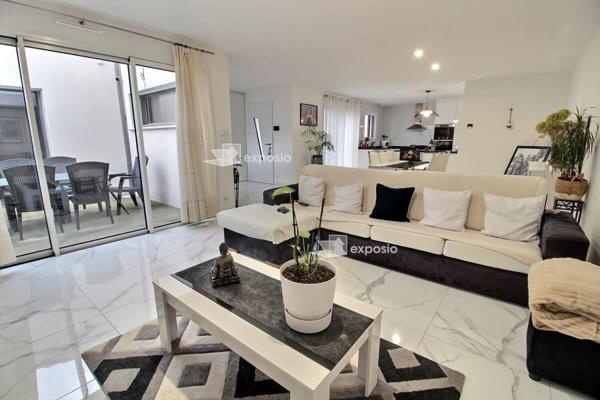 Maison de 2025 / 112 m² / 3 chambres / Garage / Patio / Terrain 305 m²