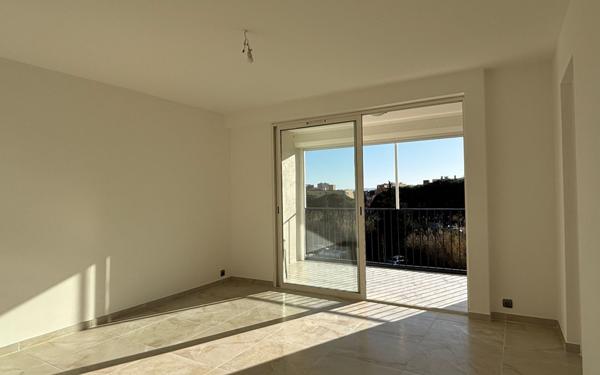 Appartement à vendre    3 pièces • 51,31 m2 Le Lavandou