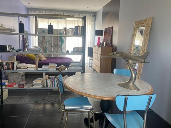 Maison récente de 4 chambres avec jardin, piscine et garage, Tresses 130 m2