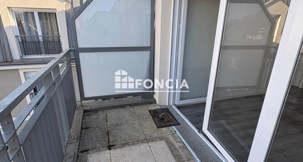 Location Appartement 2 pièces 39 m² - Sainte-geneviève-des-bois 91700