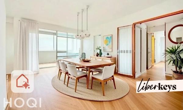 BRON- Lumineux appartement de 5 pièces-90,30 m2- Vue panoramique-Fort potentiel  