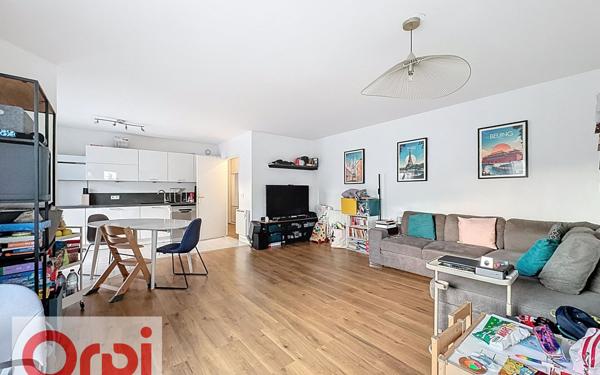 Appartement à vendre    4 pièces • 83,65 m2 Châtillon