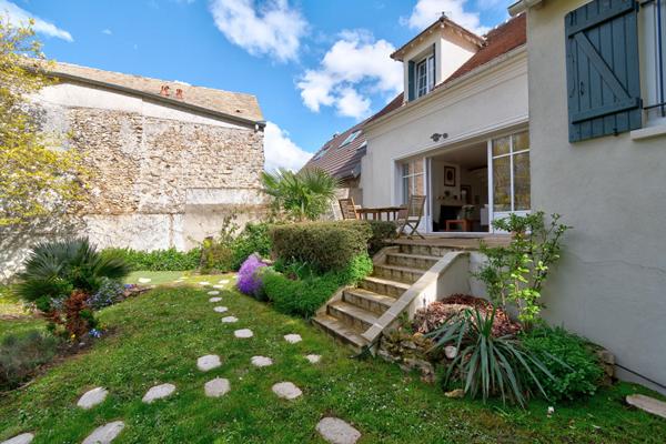 MAREIL MARLY - Maison rénovée de 220m² sur 481m²