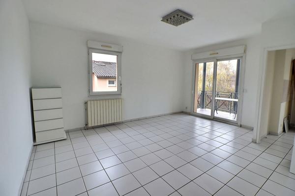 T3 avec terrasse, proche centre-ville de Figeac