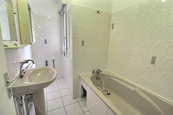 T3 avec terrasse, proche centre-ville de Figeac