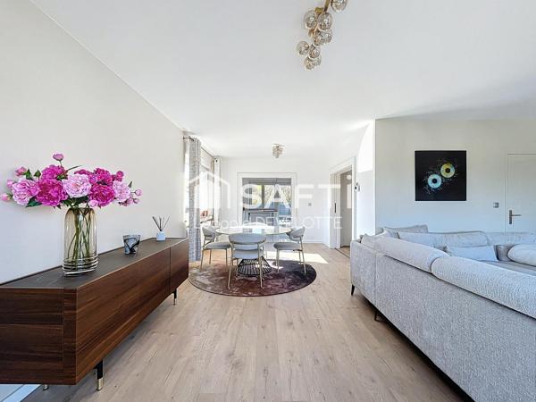 Superbe appartement avec terrasse et stationnement