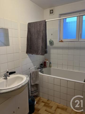 Maison à vendre  4 pièces - 174 m2 COUTRAS - 33