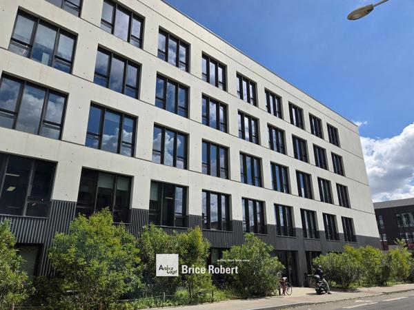 Bureaux à vendre ou à louer à Lyon 9ème avec rooftop privatif