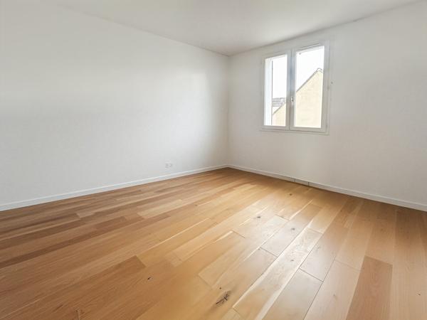 Maison familiale 4 chambres avec garage à Courdimanche