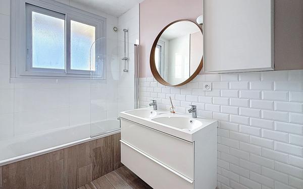 Appartement à louer    4 pièces • 97 m2 Montpellier