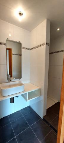 Maison d'environ 280m², 4 chambres, en campagne