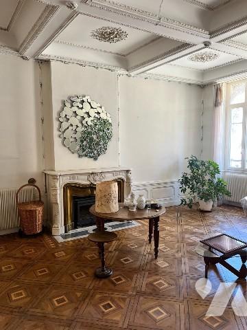 Appartement 6 pièces 160m²