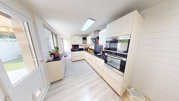 Maison pierre 137 m² Libourne centre