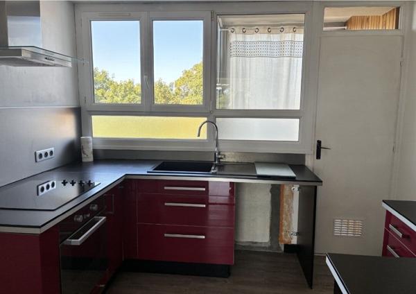 Appartement T3 de 70 m² avec balcon, cave et parking ? Résidence sécurisée