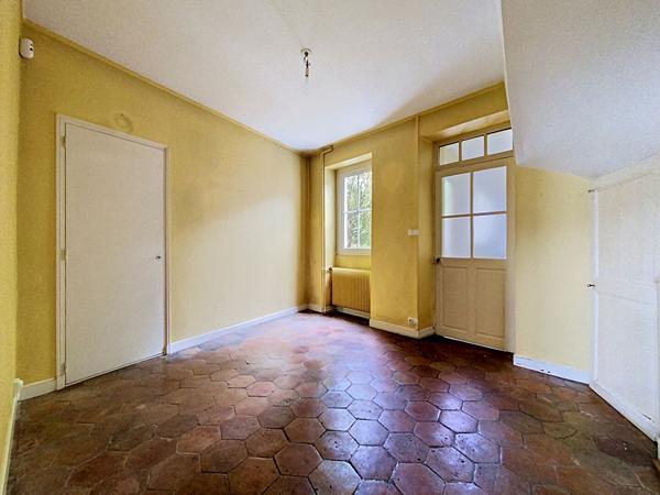 LE MANS - 2 CHAMBRES - COUR