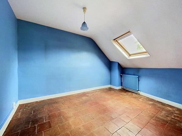 LE MANS - 2 CHAMBRES - COUR