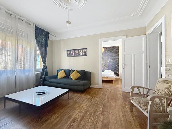 Appartement meublé - 3 chambres - Metz Gare - Balcon - Cave