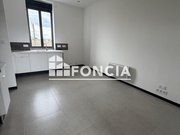 Location Appartement 2 pièces 30.06 m² - 87 RUE BARGIRONNETTE Bergerac 24100