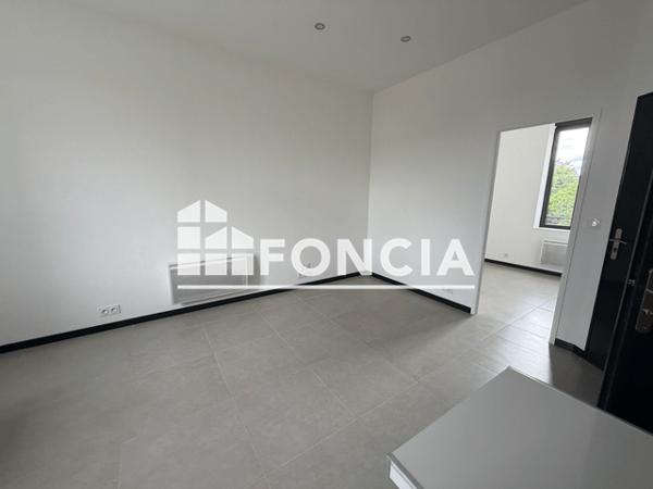 Location Appartement 2 pièces 30.06 m² - 87 RUE BARGIRONNETTE Bergerac 24100