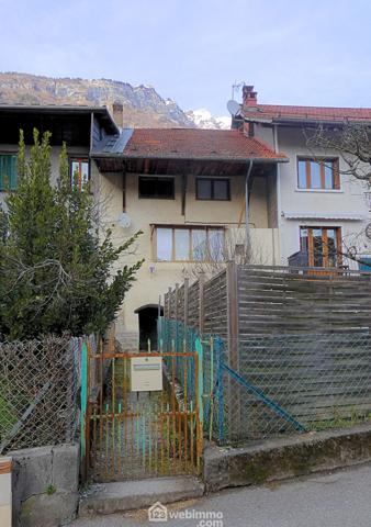 Maison de village 77 m² à Ugine 73400