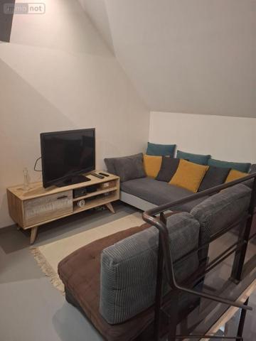 Maison restaurée à vendre à Saint-Georges-sur-Moulon dans le Cher (18110), ref : 18016/2001