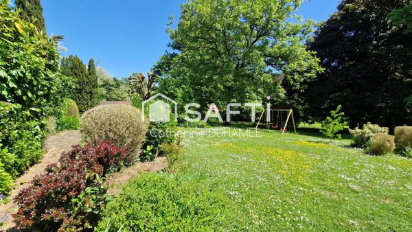 PROPRIETE AU CHARME ATHENTIQUE A 5 mn DE LA GARE.