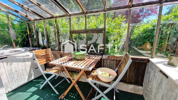 PROPRIETE AU CHARME ATHENTIQUE A 5 mn DE LA GARE.