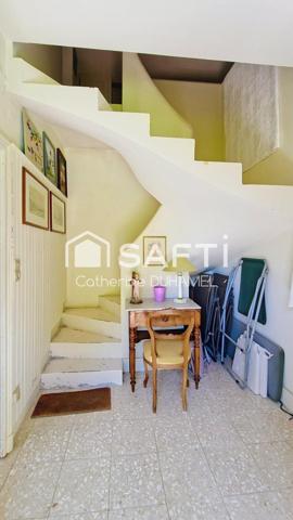 PROPRIETE AU CHARME ATHENTIQUE A 5 mn DE LA GARE.