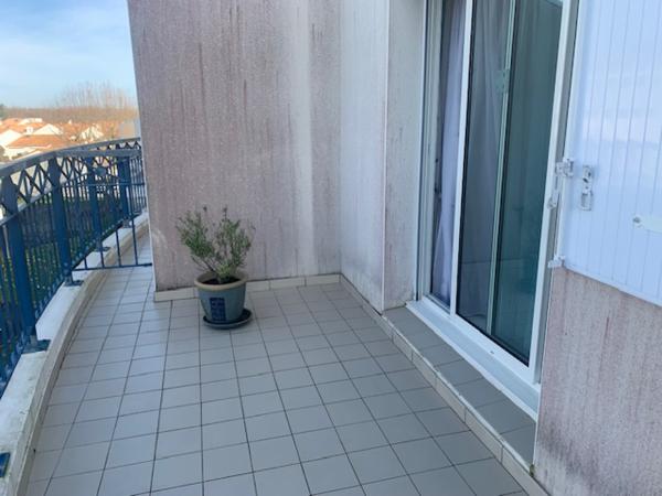Appartement
                                                                                                                                                                                                                                                                                                                        2 pièce(s)                                                                                                                                                                                                          1 chambre(s)                                                                                                                                                                                                          33.73  m²