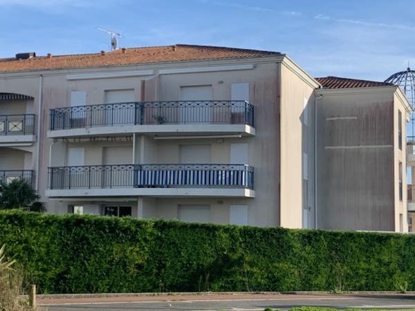 Appartement
                                                                                                                                                                                                                                                                                                                        2 pièce(s)                                                                                                                                                                                                          1 chambre(s)                                                                                                                                                                                                          33.73  m²