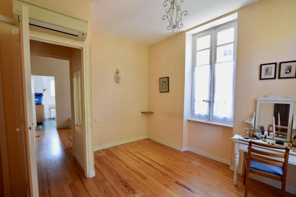 Centre ville à pied, maison 2/3 chambres, garage