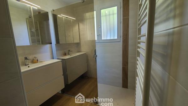 Maison 86 m² à TALMONT SAINT HILAIRE 85440