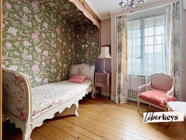 Demeure historique avec vue – Jardin, rivière et majestueuses dépendances – Verneuil d'Avre et d'Iton, Eure