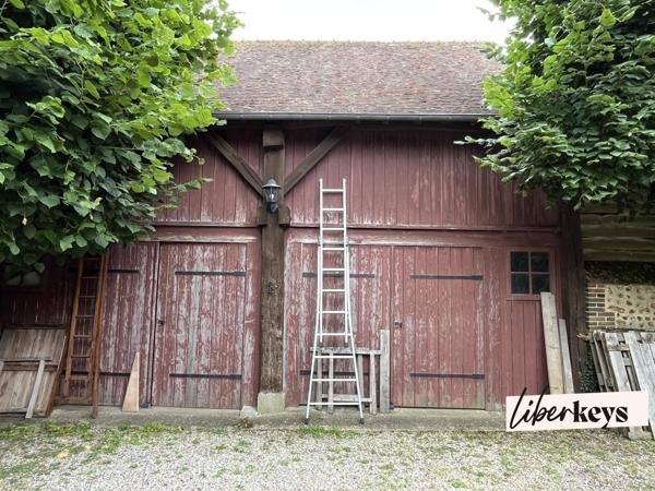 Demeure historique avec vue – Jardin, rivière et majestueuses dépendances – Verneuil d'Avre et d'Iton, Eure