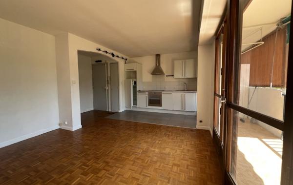 Vente Appartement P2 résidence/balcon/piscine/tennis Marseille 13ème   