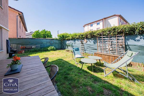 Maison à vendre 4 pièces 79.33m² Pont-de-Chéruy (38230)