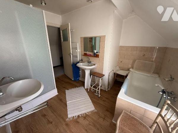 Maison à vendre à Buchères (10800) - Aube (10)

Maison d'une surface d'environ 160 m², située...