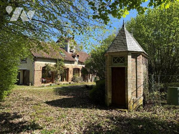 Maison à vendre à Buchères (10800) - Aube (10)

Maison d'une surface d'environ 160 m², située...