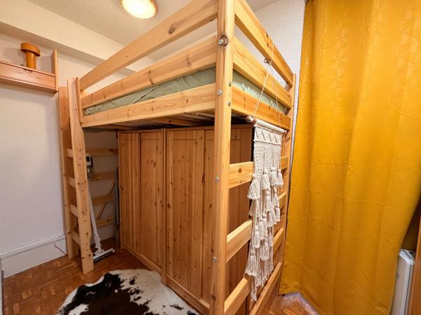 Appartement rénové et meublé vue montagne avec cave et casier à ski