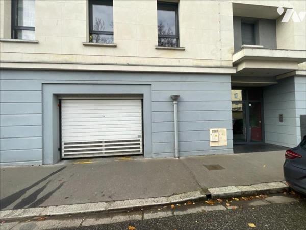 CAEN CENTRE VILLE GRAND F1 VENDU OCCUPE