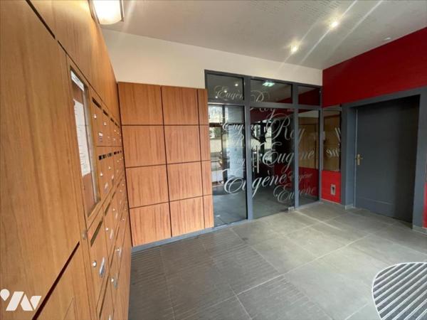 CAEN CENTRE VILLE GRAND F1 VENDU OCCUPE