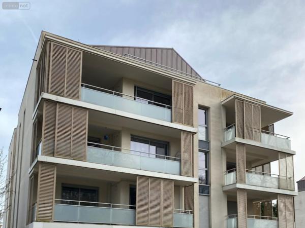 Local commercial à vendre à Paray-le-Monial en Saône-et-Loire (71600), ref : VTE-P-SY   
CENTRE VILLE