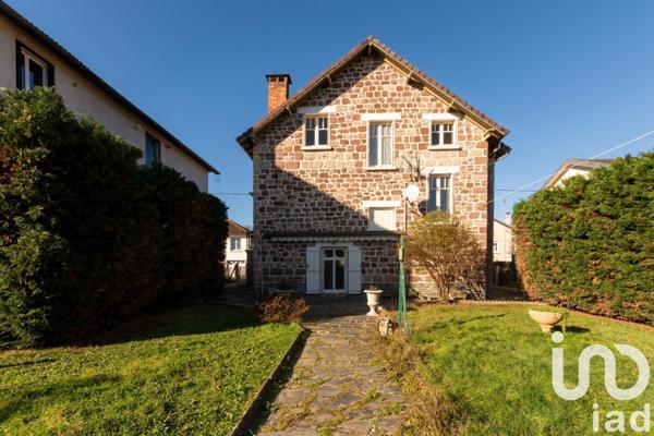 Maison de ville 5 pièces de 115 m² à Objat (19130)